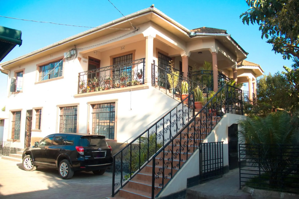 Minachai House Bnb