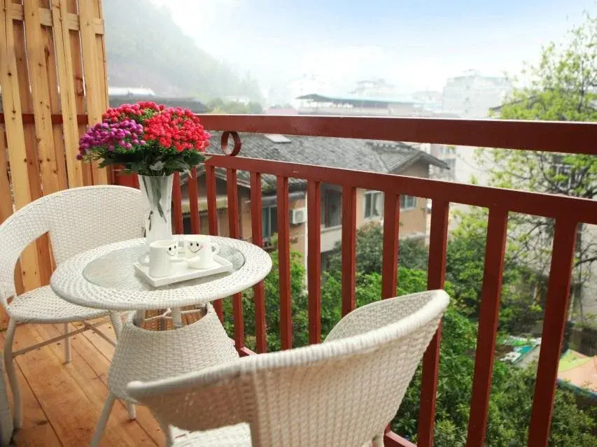Balcony & Terrace