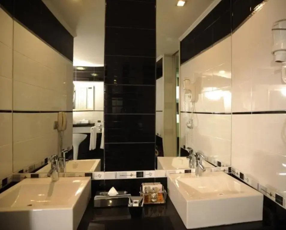 Двухместный номер Superior (двуспальная кровать) в Surmeli Istanbul Hotel