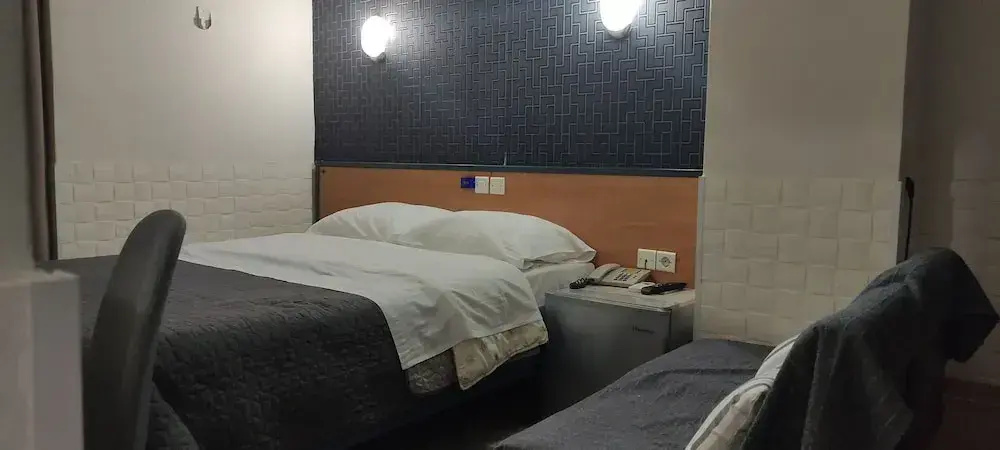 Economy room