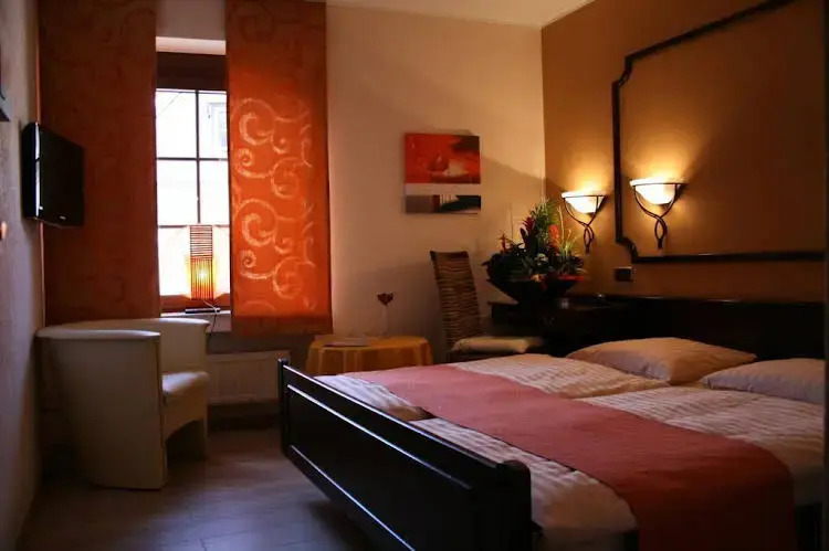 Le Pavillon Hotel Restaurant by null