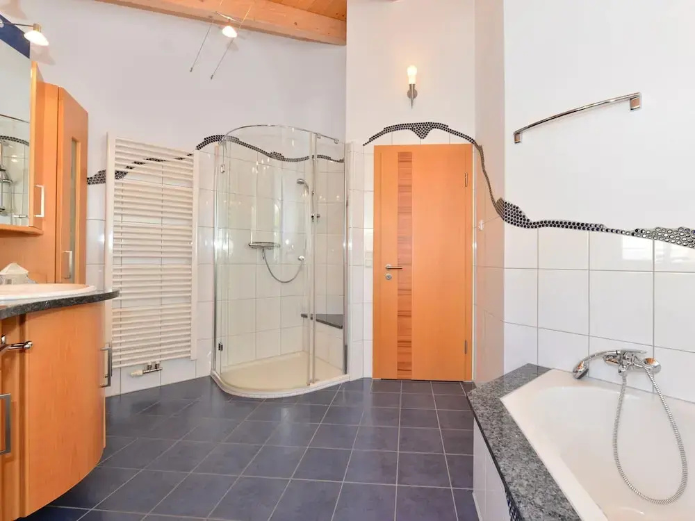Lovely Flat in Deggendorf With Luxurious Furnishings With Southern Flair - фото 7