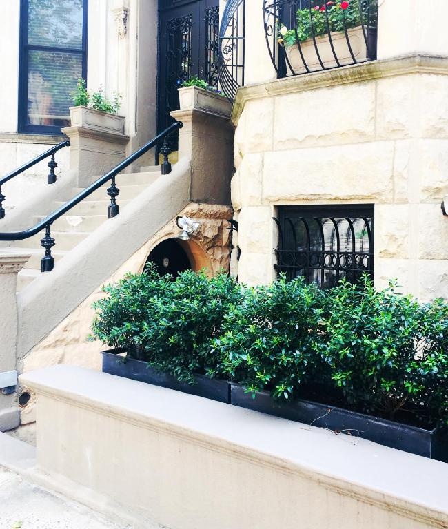 2-bedroom in Upper West Side, private entrance