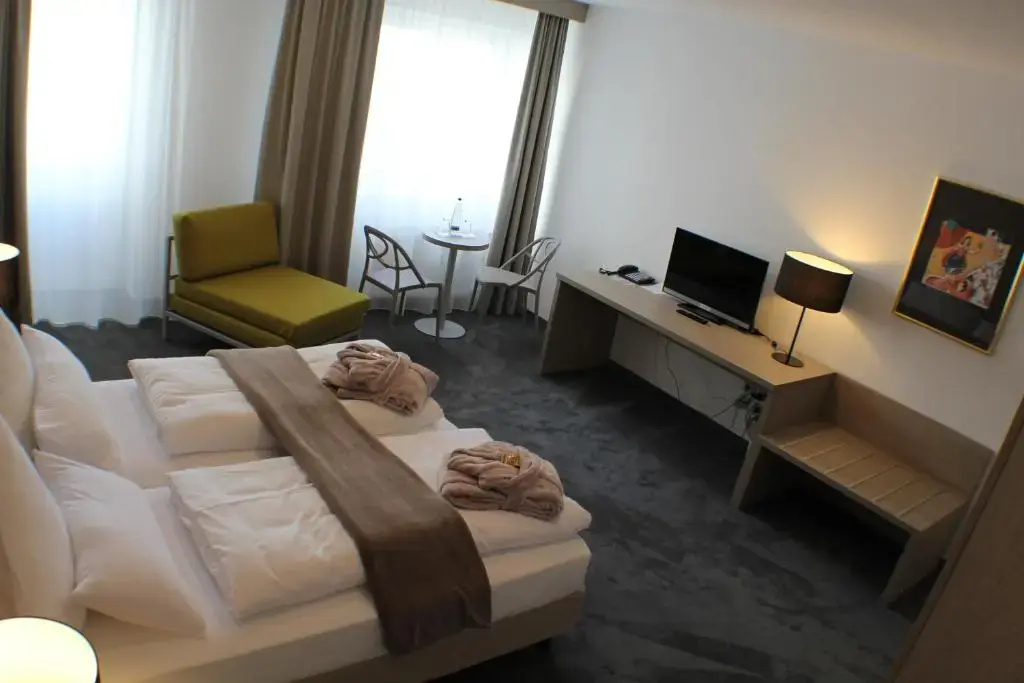 Superior Double room (full double bed)