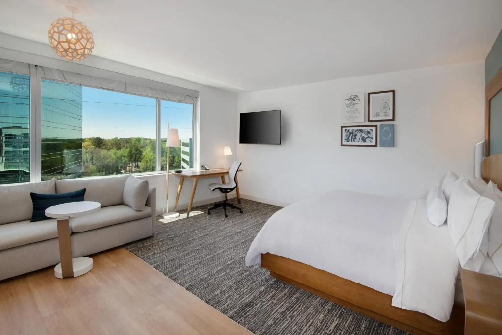 Double Studio with city view (full double bed)