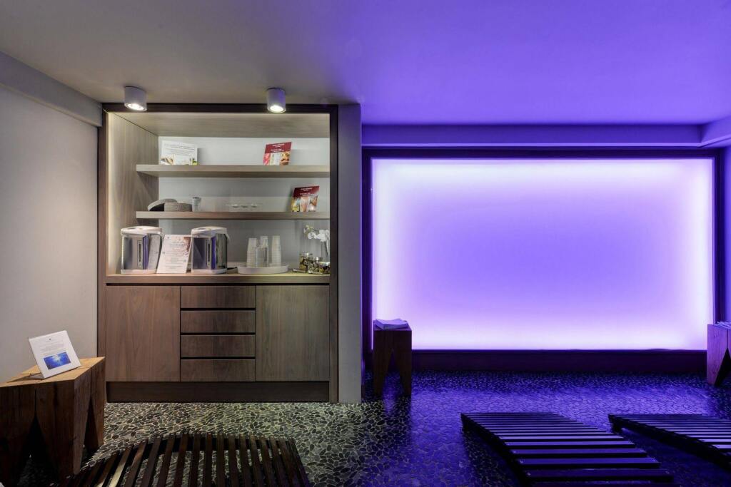 Experimental Chalet Val d'Isère by null