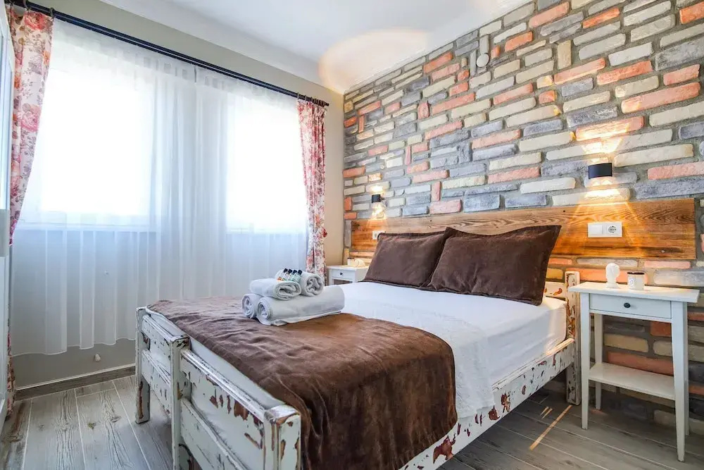 Standard Double room with sea view (full double bed)