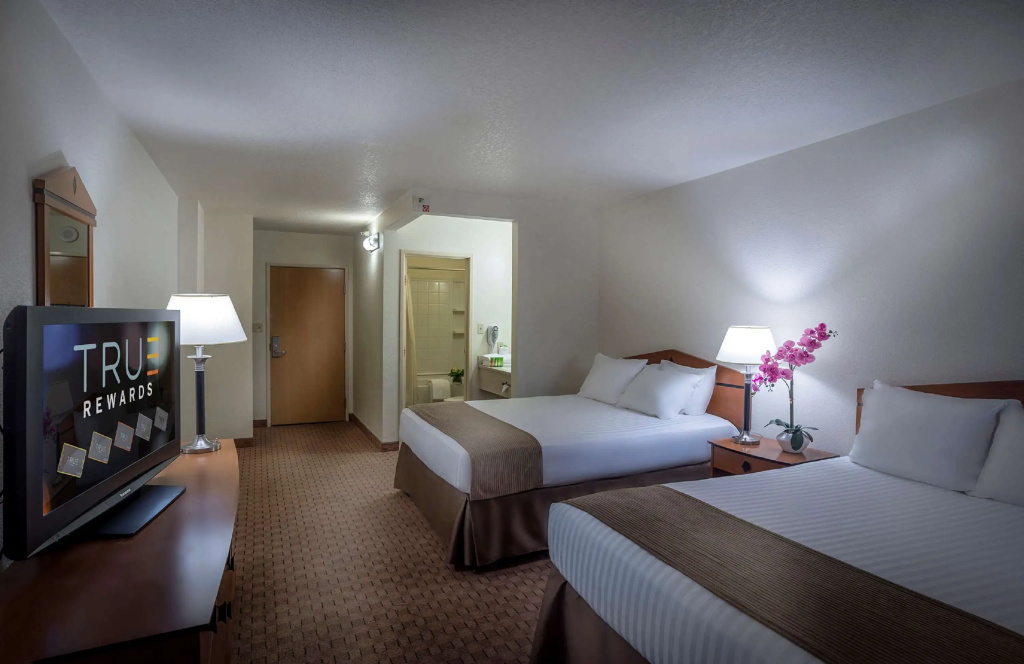 The STRAT Hotel, Casino & Tower - Chambres