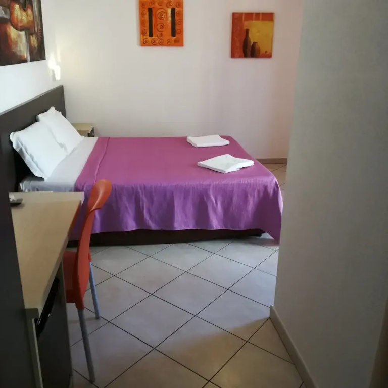 Standard Double room with balcony (full double bed)