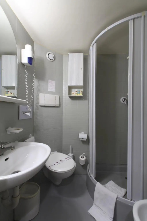 Standard Double room (twin beds)