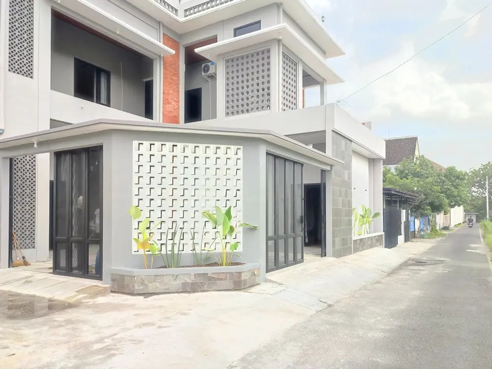 RedDoorz Near Graha Saba Buana 2