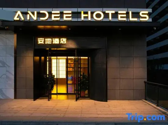 Andee Hotel