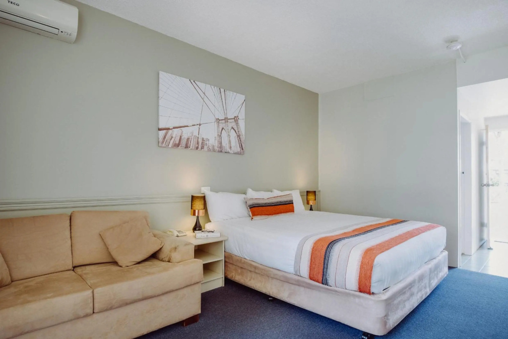 Artesian Spa Motel — 5