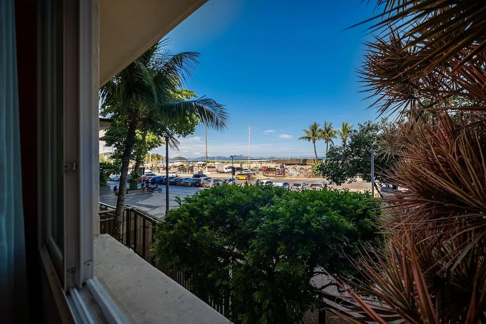 Av. Atlantica 5 Suites, Ocean View, Renovated