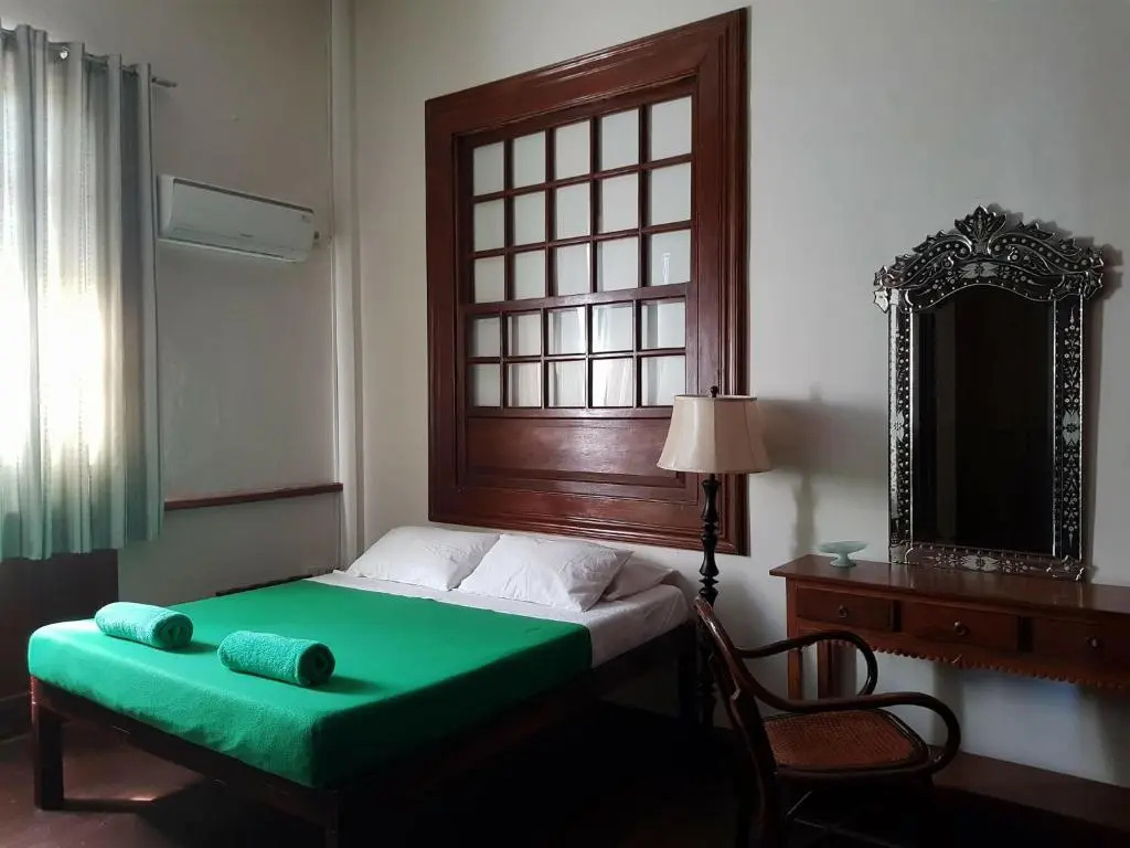 Deluxe Double room (full double bed)