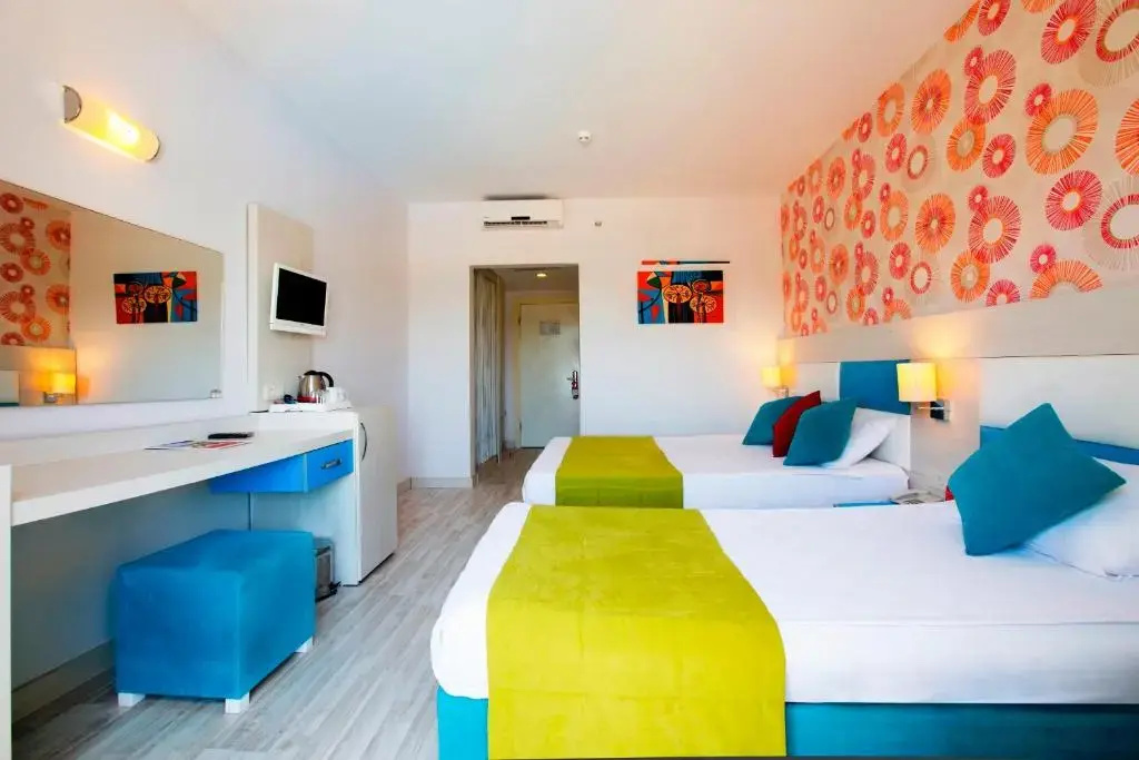 Standard Double room with land view (full double bed)