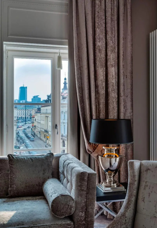 Apartment with city view