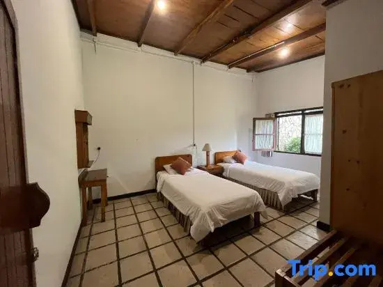 Hotel & Banquet Panorama Lembang - Chambres