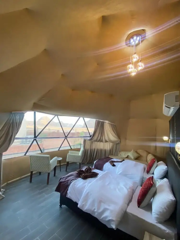 1 Bedroom Tent with balcony and with mountain view