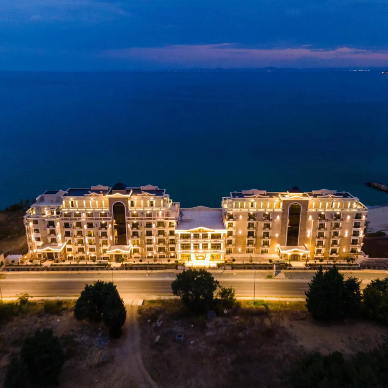 Onyx Beach Residence