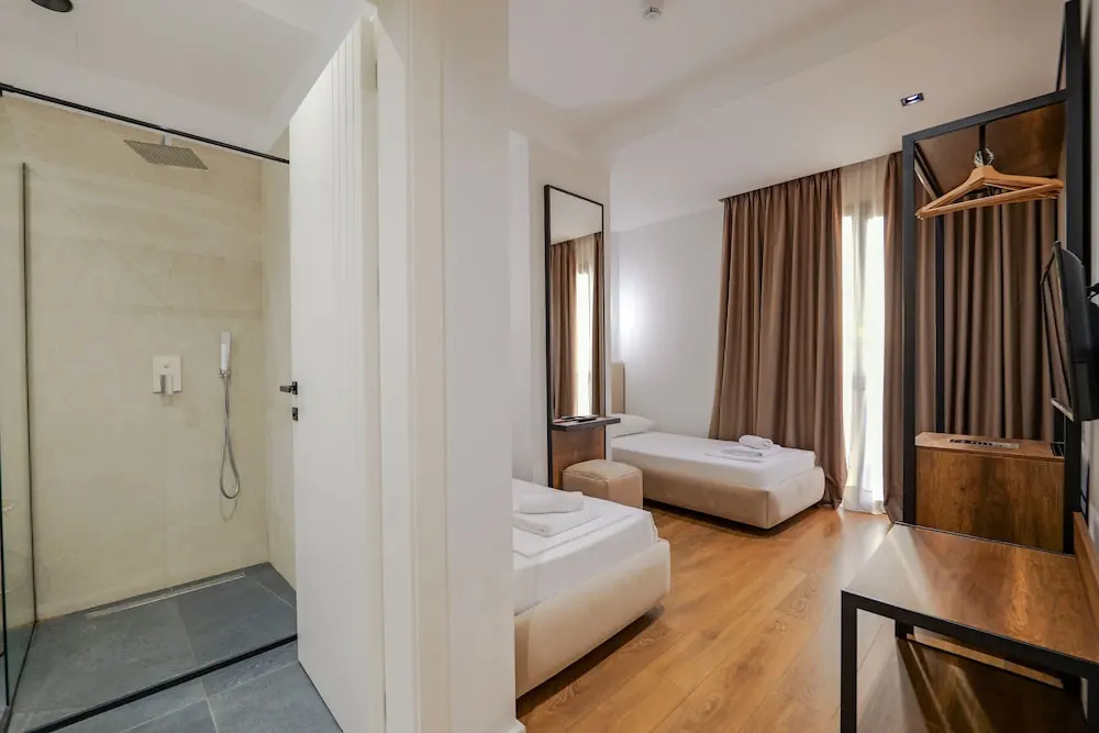 Economy room