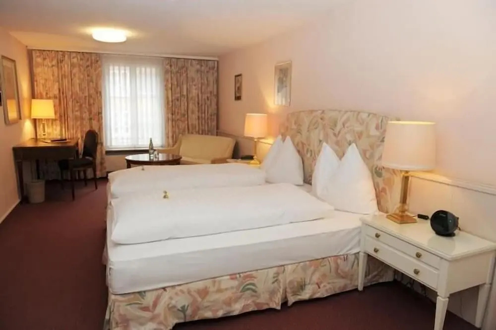 Hotel Krone — 3