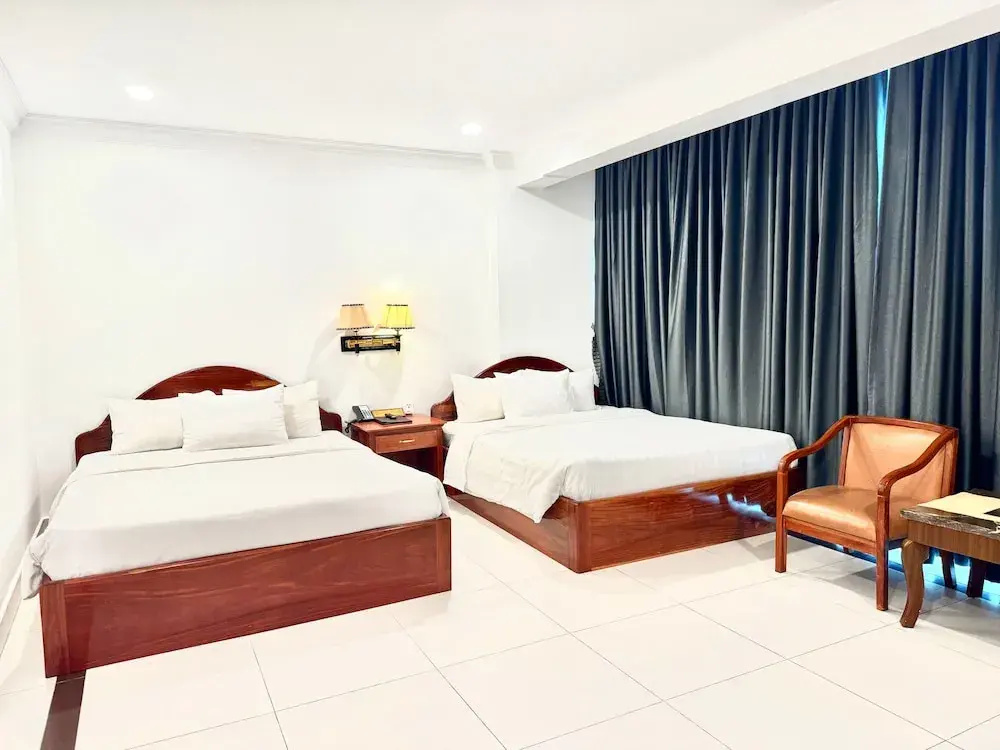 1 Bedroom Standard Double Family room with city view (full double bed)
