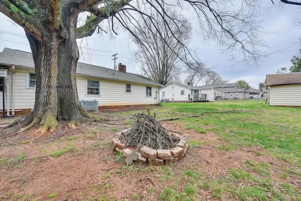 Cozy Charlotte Home w/ Fire Pit ~ 6 Mi to Uptown!