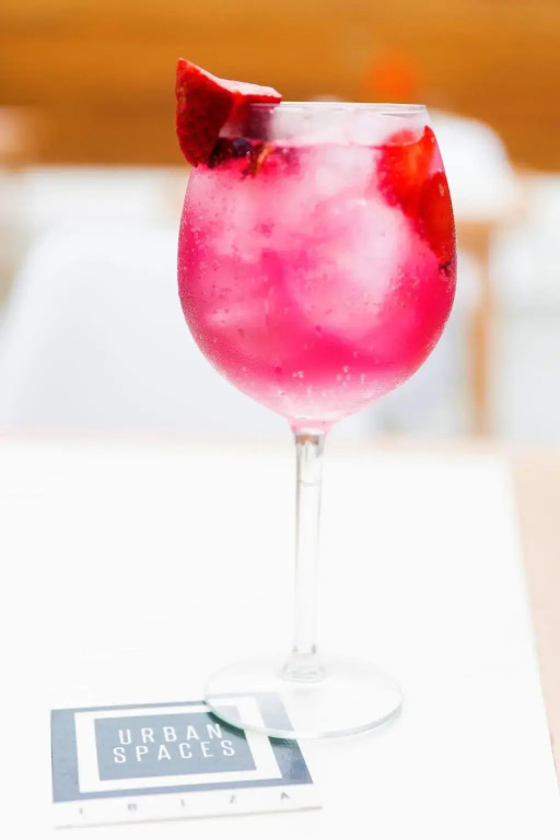 Food & Beverage