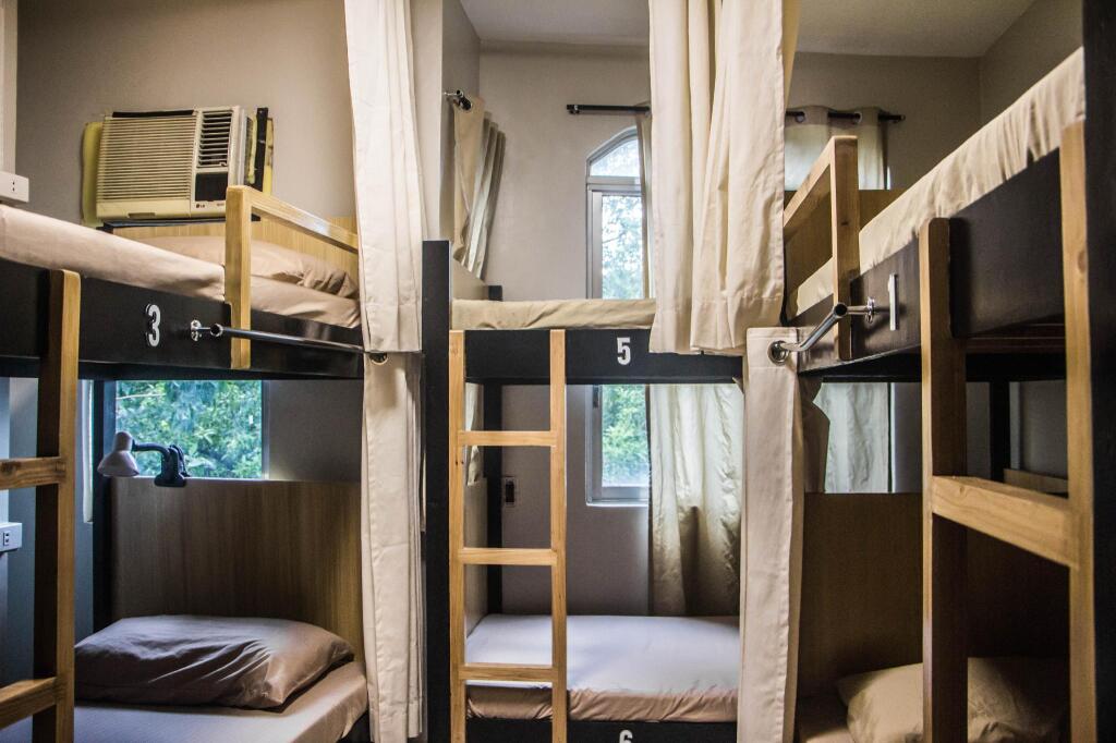 Кровать в общем номере в Bunks Hostel
