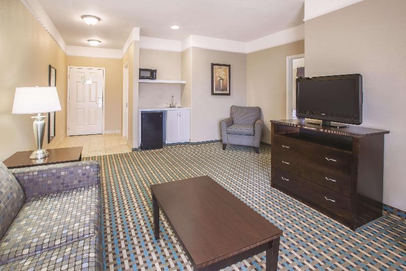 La Quinta Inn & Suites by Wyndham Bay City - Chambres