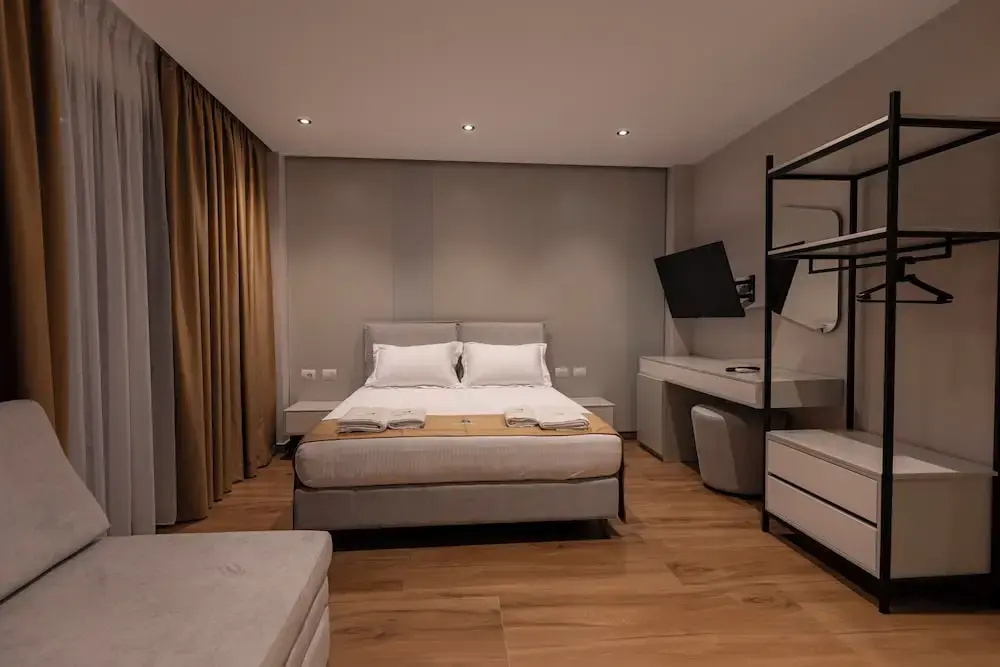 Deluxe Suite