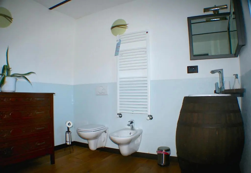 Deluxe Double room with balcony (full double bed)