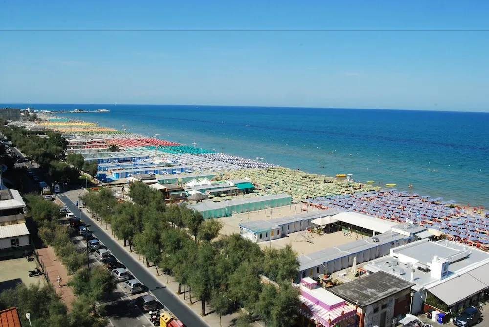 Beach & Waterfront