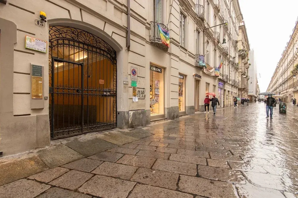 Charming Studio near Piazza Castello by Wonderful Italy