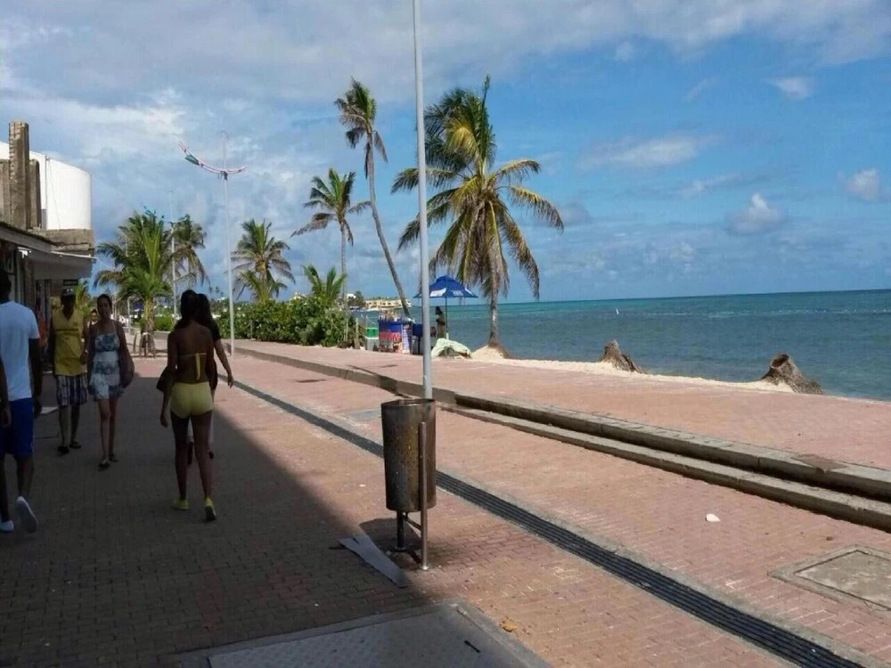 Beach & Waterfront