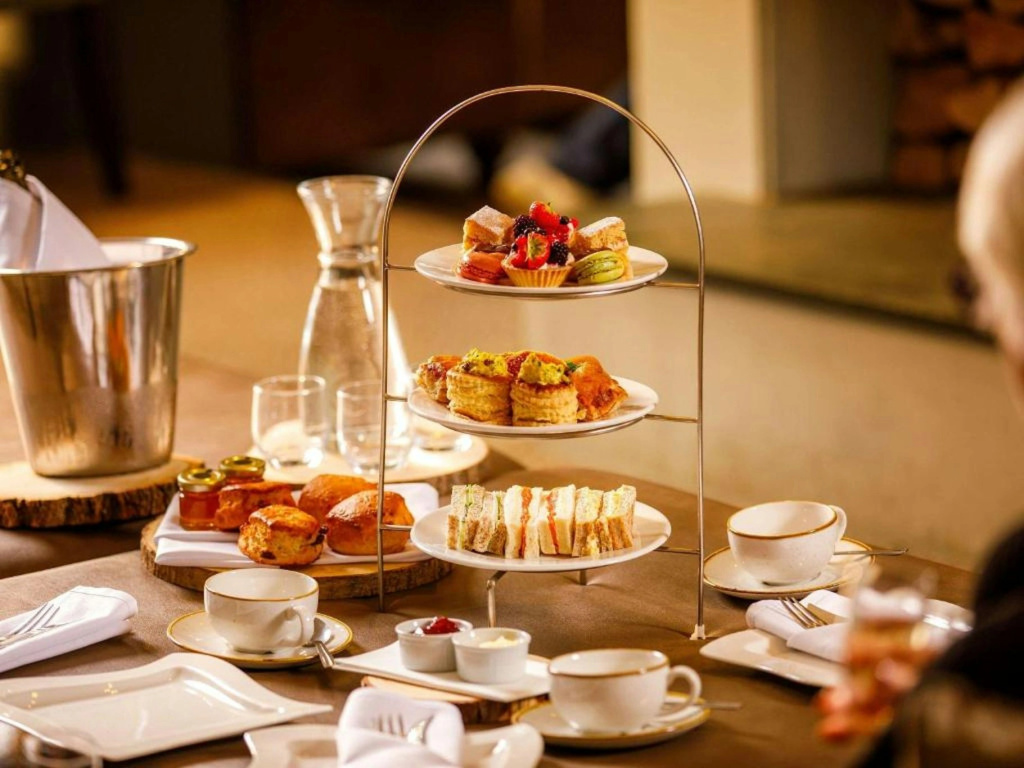 Sunday Box Hill Burford Bridge Hotel - Général