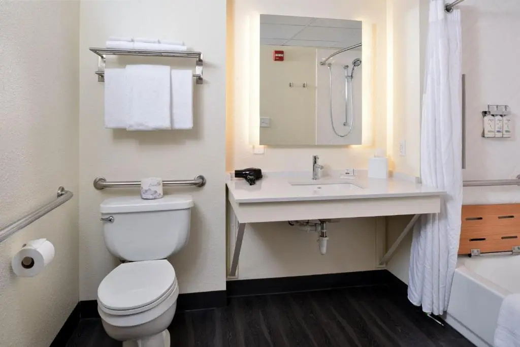 Holiday Inn Hotel & Suites Overland Park - Convention Center by IHG - Chambres