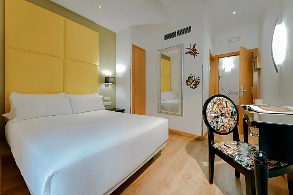 Hotel Hesperia Barri Gòtic - Chambres