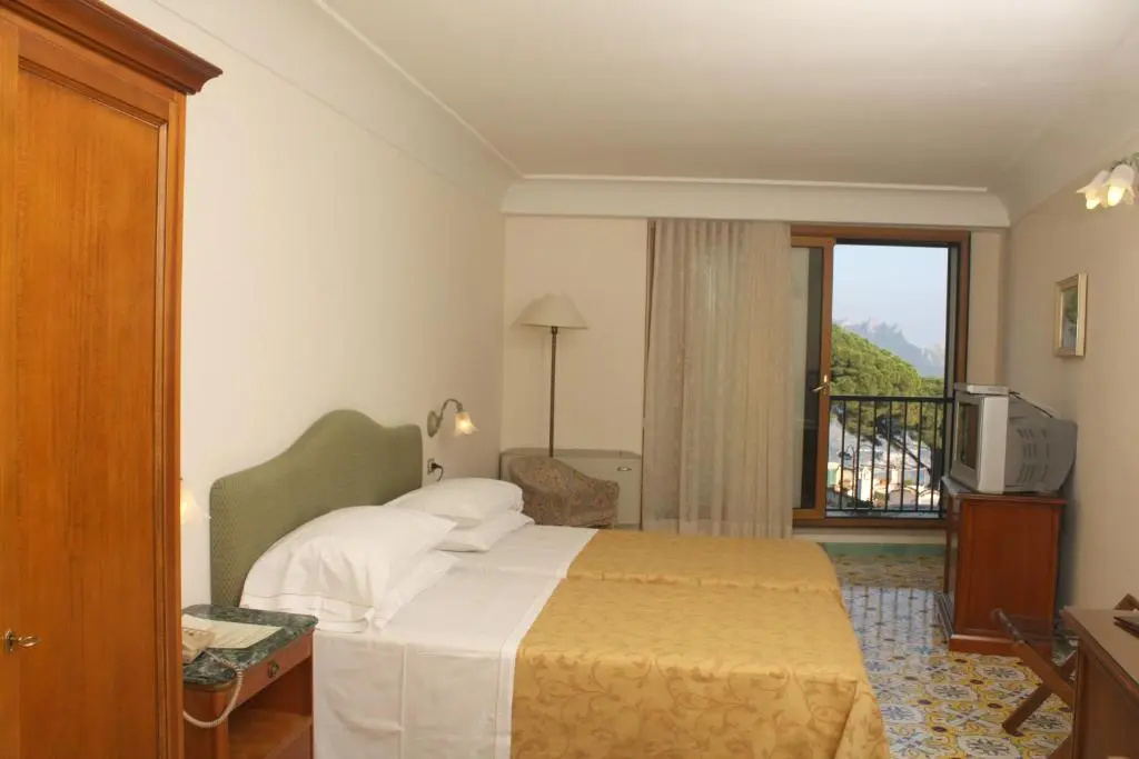 Superior Double room with sea view (full double bed)