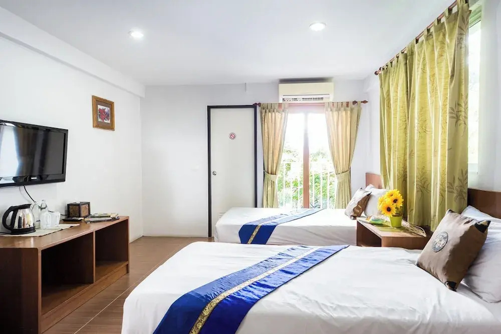 Двухместный номер Deluxe 2 отдельные кровати в Eco Hostel Hua Hin