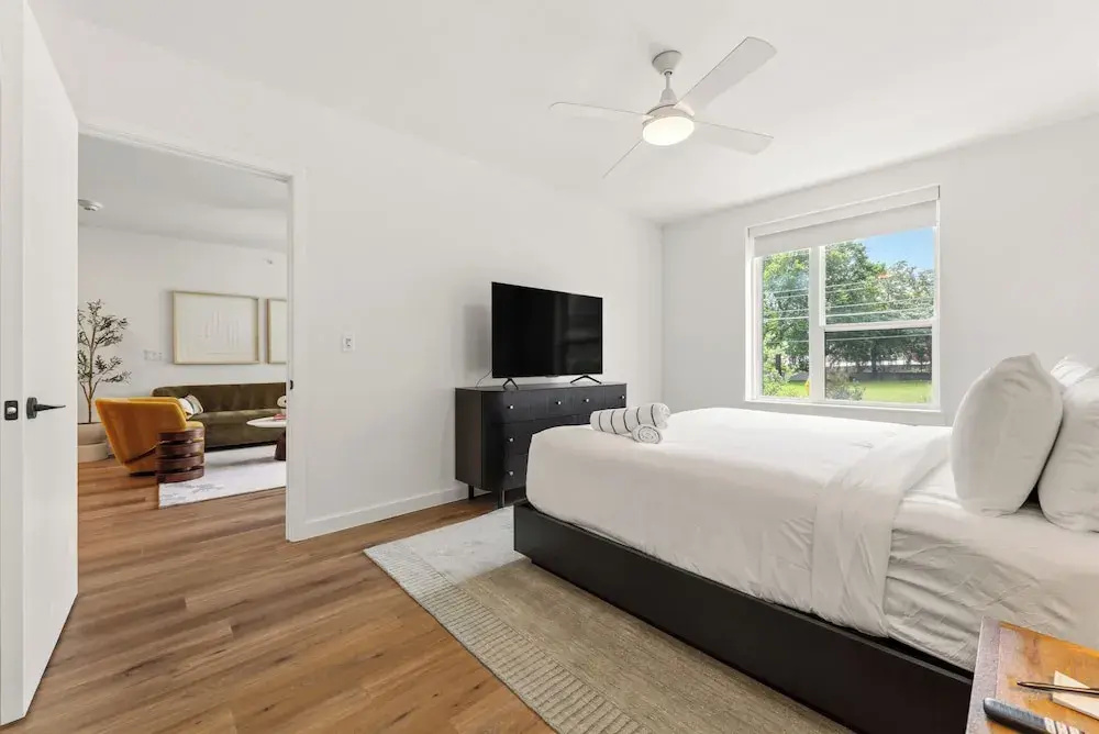 2 Bedrooms Deluxe Suite with balcony