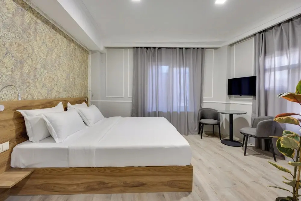 Family Suite with balcony and with city view