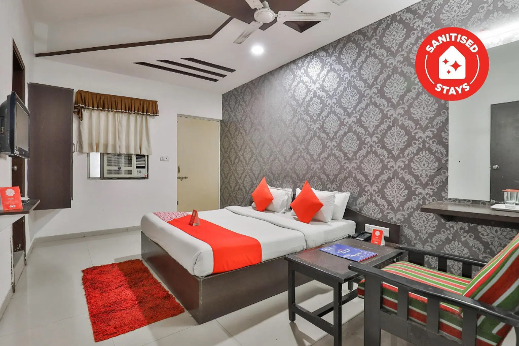 OYO Flagship 711 Hotel Crystal - Chambres