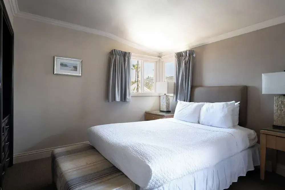 1 Bedroom Suite with ocean view