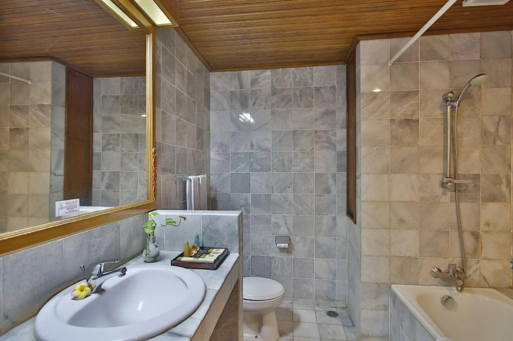 Double Cottage (full double bed)