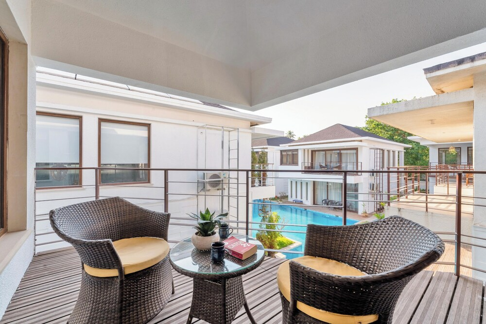 Staymaster Water Wave 3BR Villa
