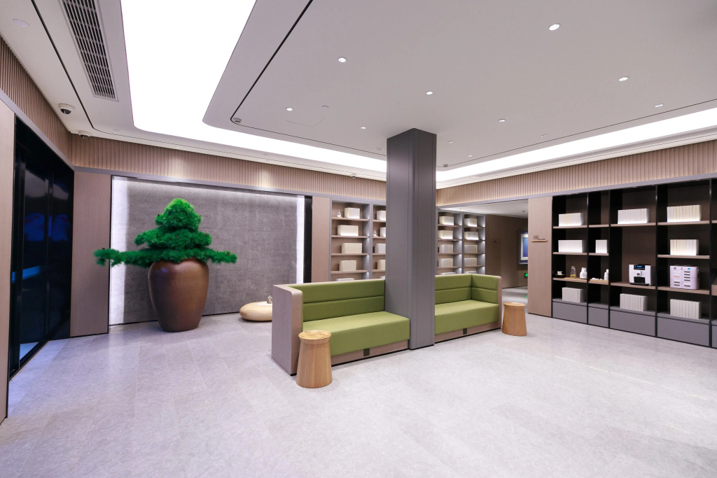 Lobby & Reception