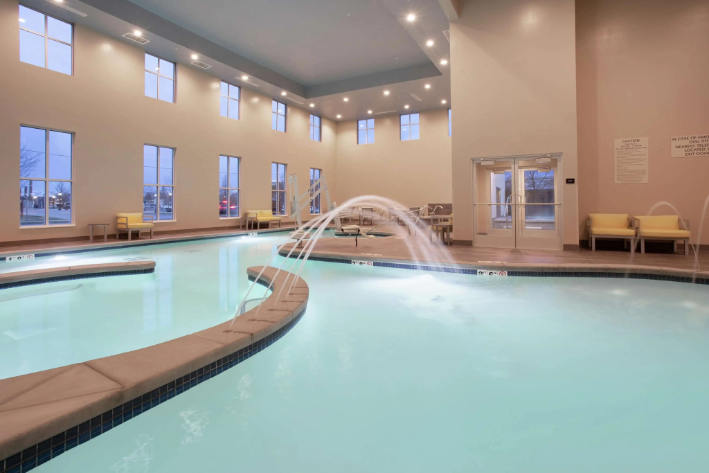Hampton Inn & Suites Logan - 4