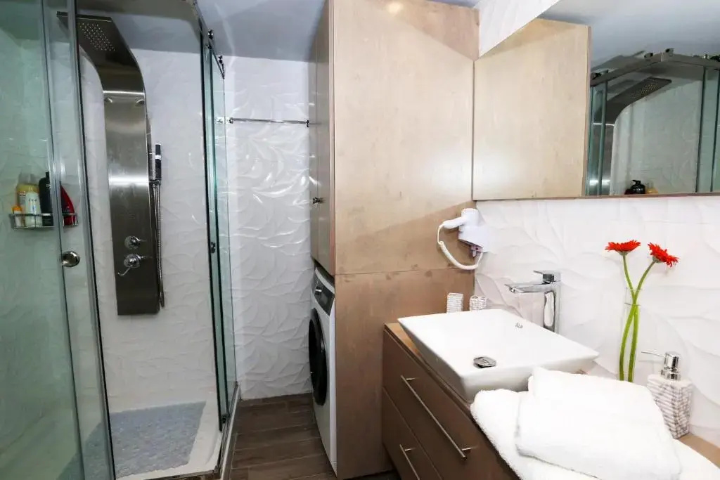 Ninos Serena Holiday — о. Корфу, Греція мініатюра 9